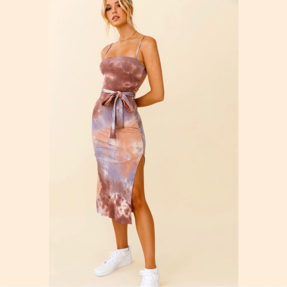NWOT | Selfie Leslie | Serenade Me Square Neckline Side Split Bodycon Midi Dress